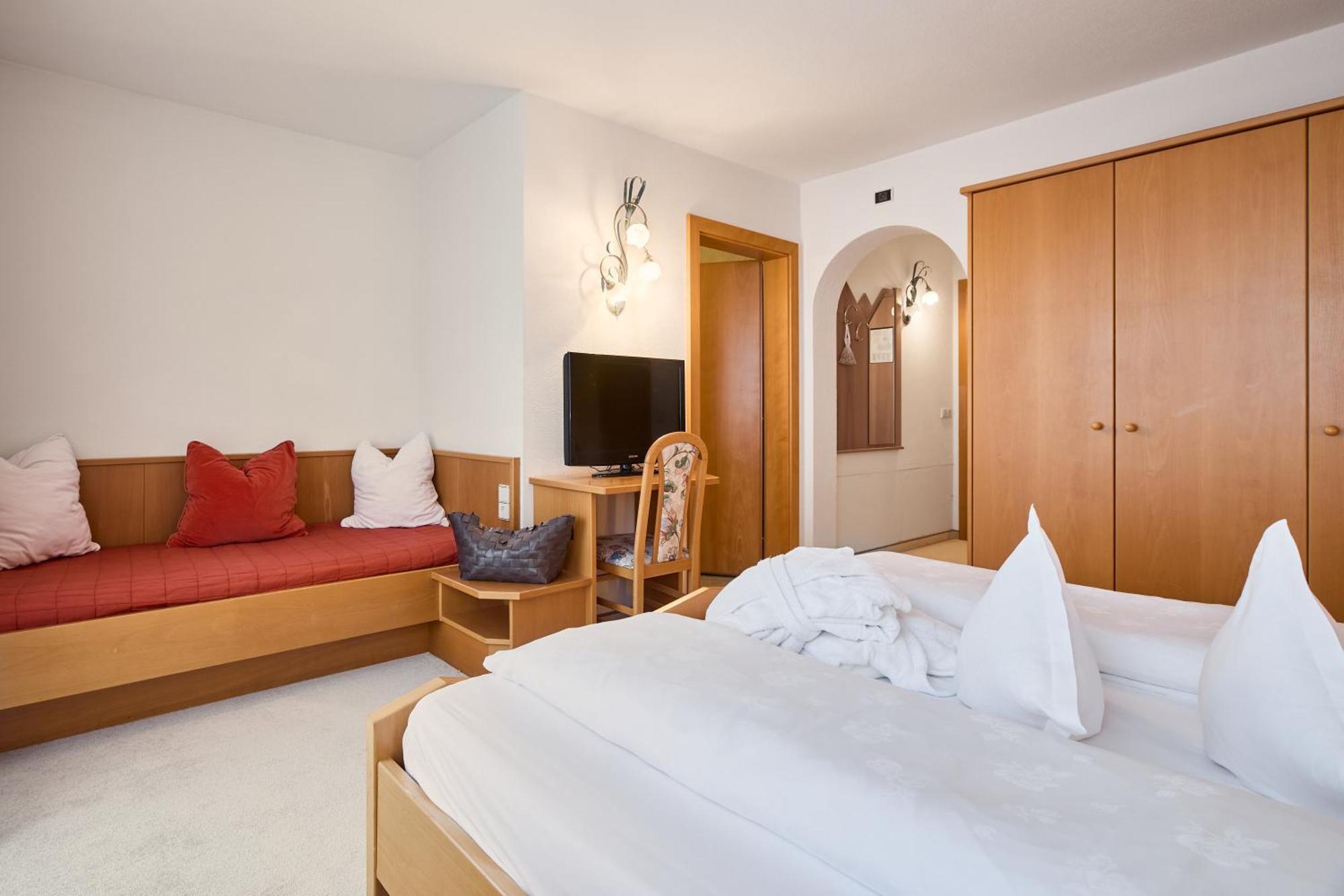 Berghotel Hotel 4*