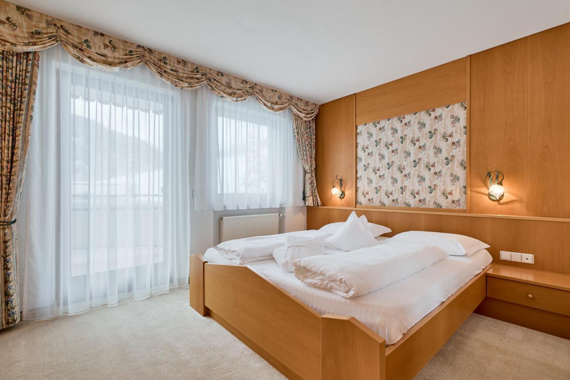 Berghotel Hotel 4*